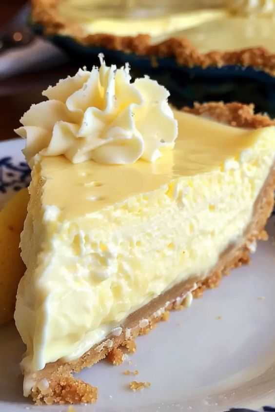 Cream Cheese Lemonade Pie: A Refreshing, Easy-to-Make Summer Treat