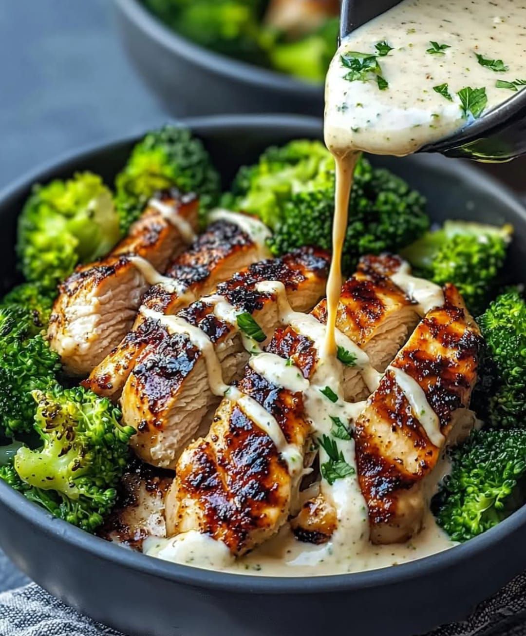 Garlic chicken with garlic parmesan sauce