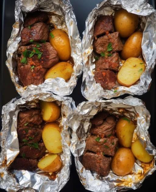 Garlic Steak & Potato Foil Packets