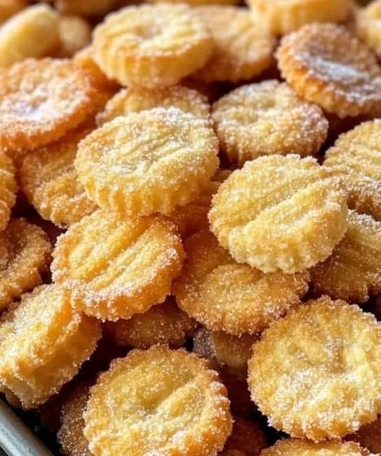 “Golden Sugar Crisp Cookies: A Sweet, Crunchy Delight”