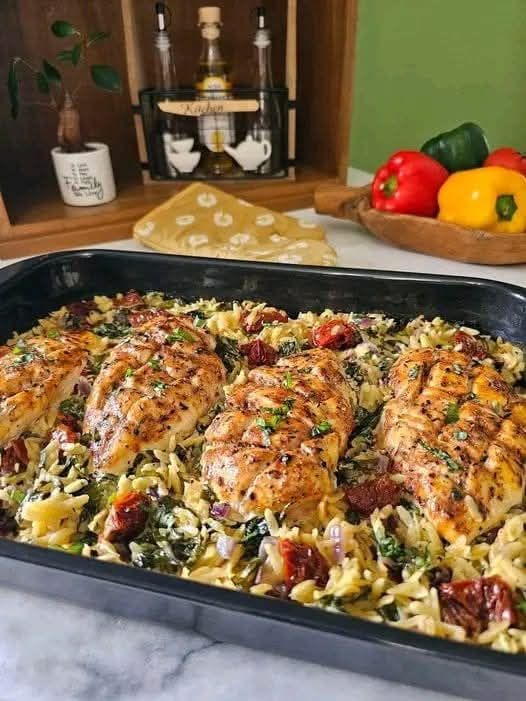 CHICKEN & ORZO PASTA BAKE