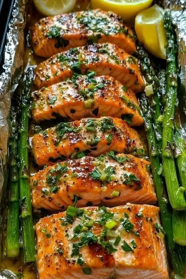delicious and spicy Pan-Seared Salmon with Asparagus recipe!