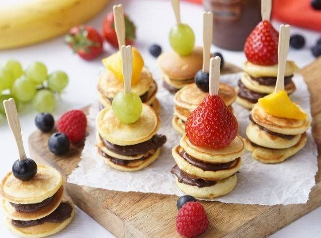 Mini pancake skewers with fruit