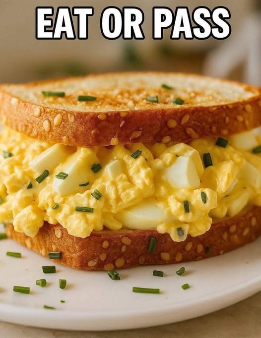 Egg Salad Sandwich – Creamy, Flavorful & Easy to Make!