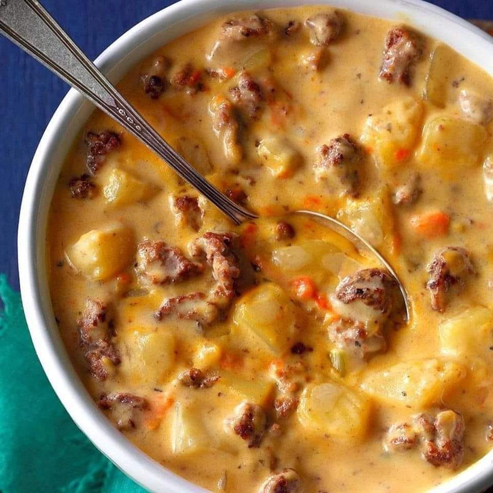 Creamy Potato & Hamburger Soup Share