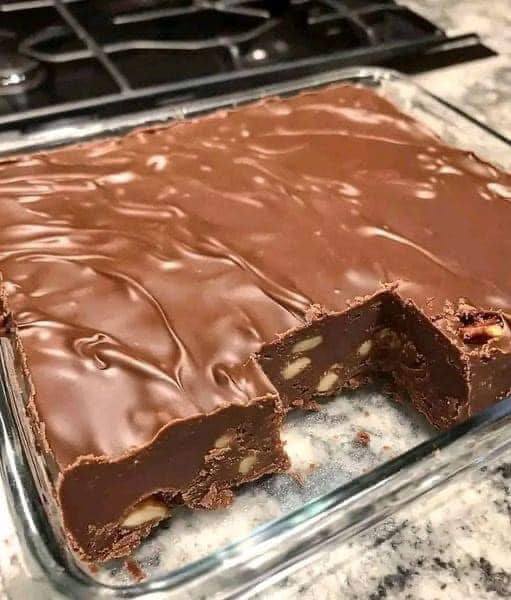 Paula Deen’s 5-Minute Fudge Share