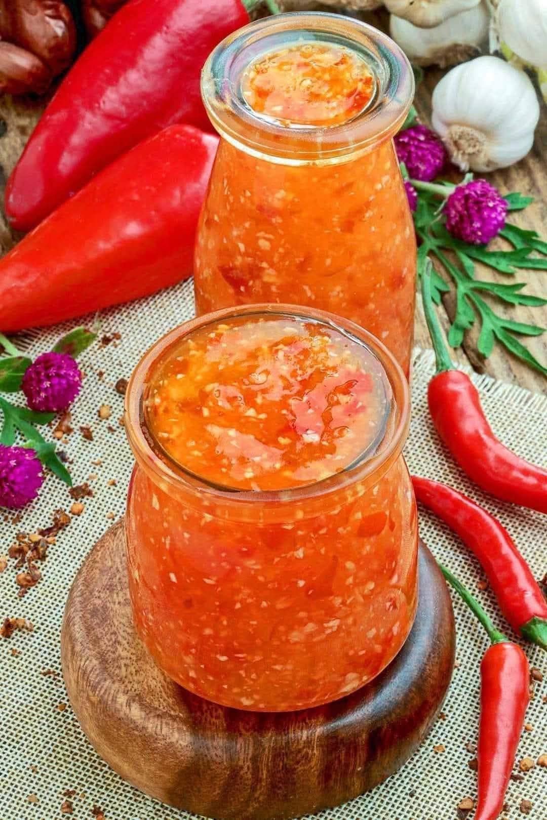 HOMEMADE SWEET CHILLI SAUCE
