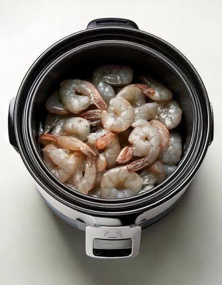 Put raw shrimp in a slow cooker with these 4 ingredients. You’ll dream about this meal.