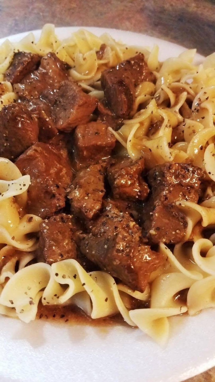 BEEF TIPS, EGG NOODLES, AND CREAMY GRAVY