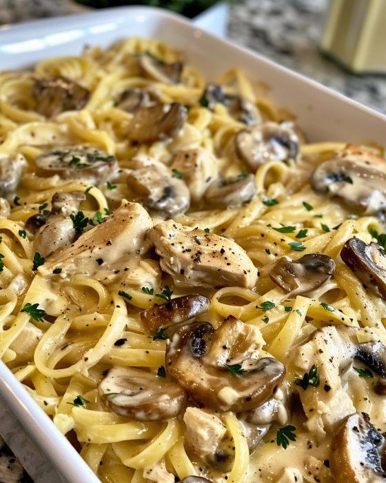 Creamy Chicken Tetrazzini Pasta Bake with Mushrooms